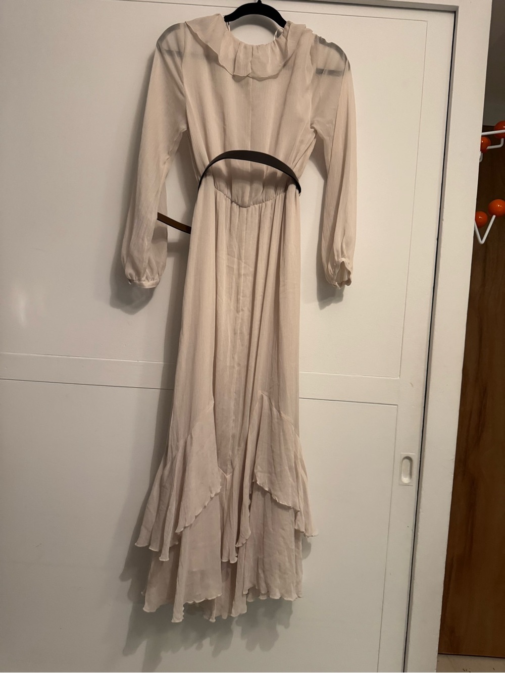 Mango off white chiffon maxi dress with belt size small - Picture 8 of 9